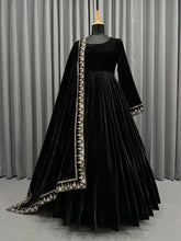 Load image into Gallery viewer, Ready to Wear Black Velvet Gown
