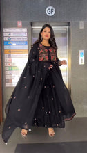 Load image into Gallery viewer, Glamorous Black Colour Full Stitch Georgette Gown With Embroidery Worked Shrug
