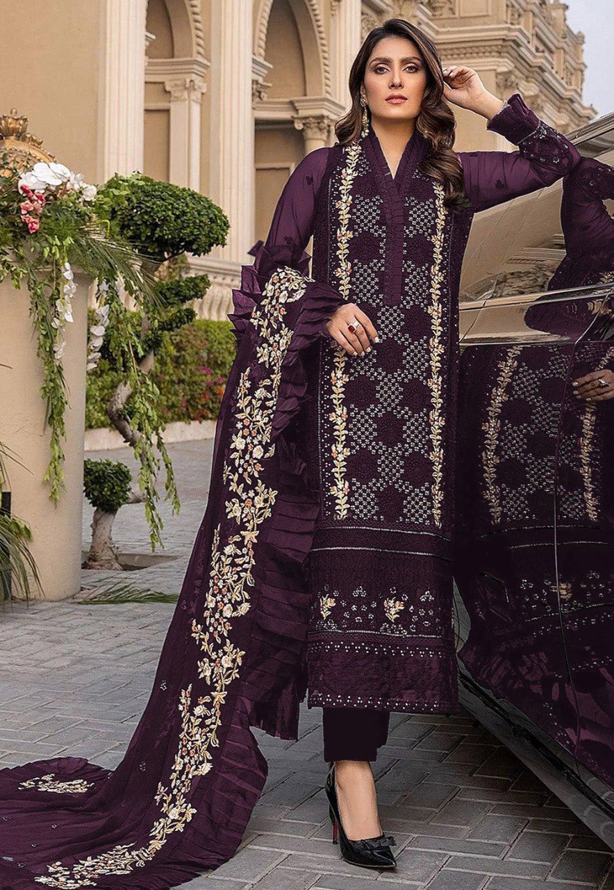 Exquisite Long Top With Beautiful Embroidary Work Pakistani Suit With Designer Duppata