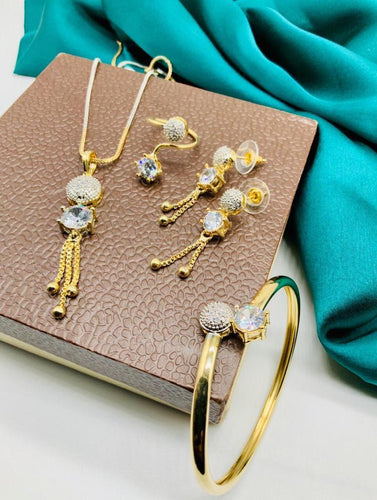 Accessories > Imitation Jewellery > Necklace